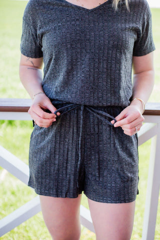 Two piece gray set that is super soft with an elastic and tie waist. 